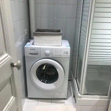 Authentic Parisien -paris Historique/metro Apartment Saint-Ouen (Seine-Saint-Denis)