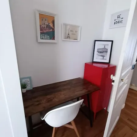 Apartment Authentic Parisien -paris Historique/metro Saint-Ouen (Seine-Saint-Denis)
