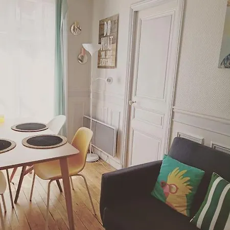 Authentic Parisien -paris Historique/metro Apartment Saint-Ouen (Seine-Saint-Denis)
